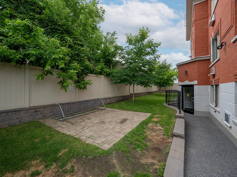 162 Cambridge St N #35 — Photo 5