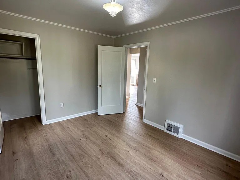804 NW 44th St — Photo 16