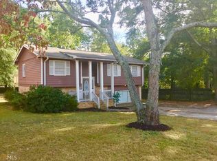35 Joans Ct, Lawrenceville, GA 30046