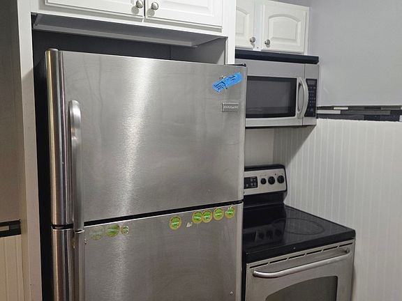 3rd image of 1801 Maple Ave APT 4