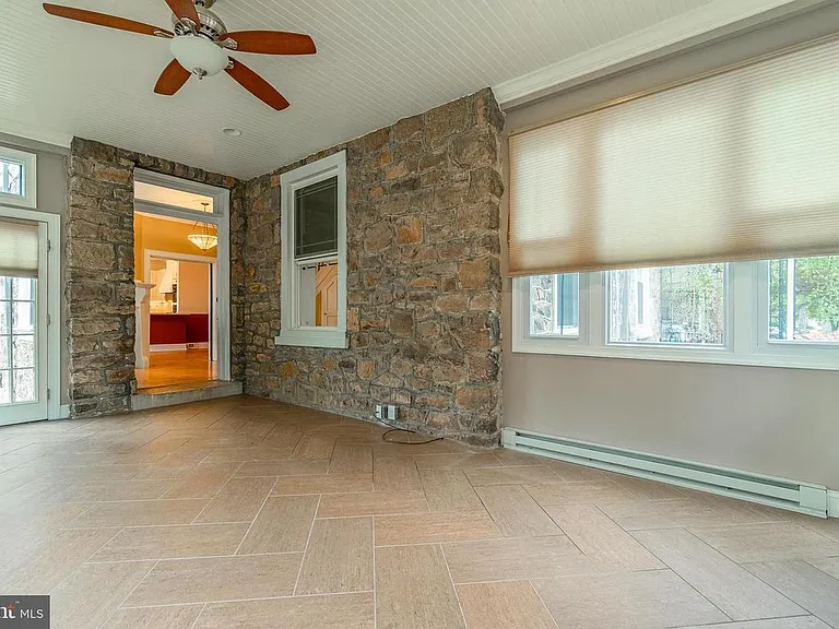 125 Grandview Rd — Photo 5