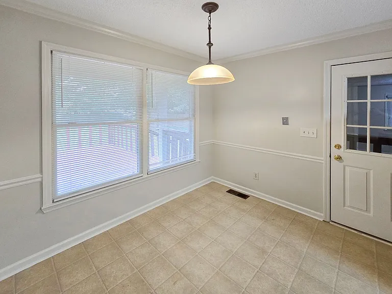 119 Wind Rush Rd — Photo 5