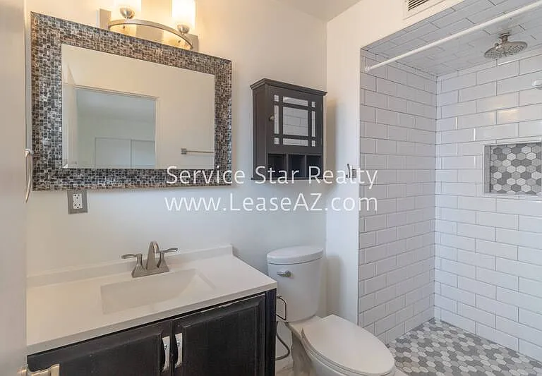 102 W Maryland Ave #D2 — Photo 10