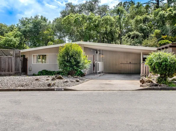 2209 Beverly Way, Santa Rosa, CA 95404