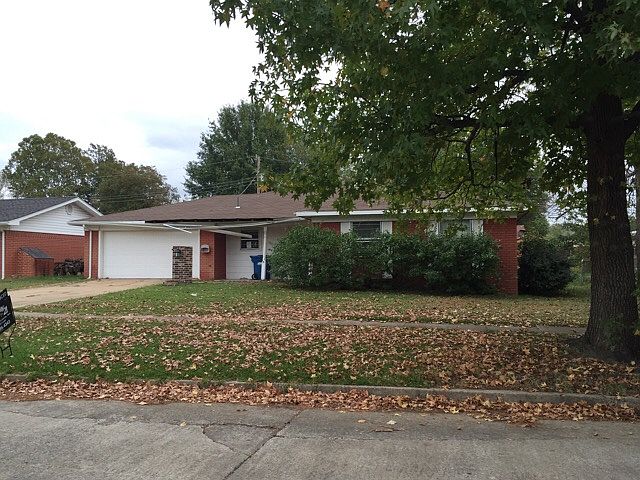 1st image of 1528 Pineywood Dr