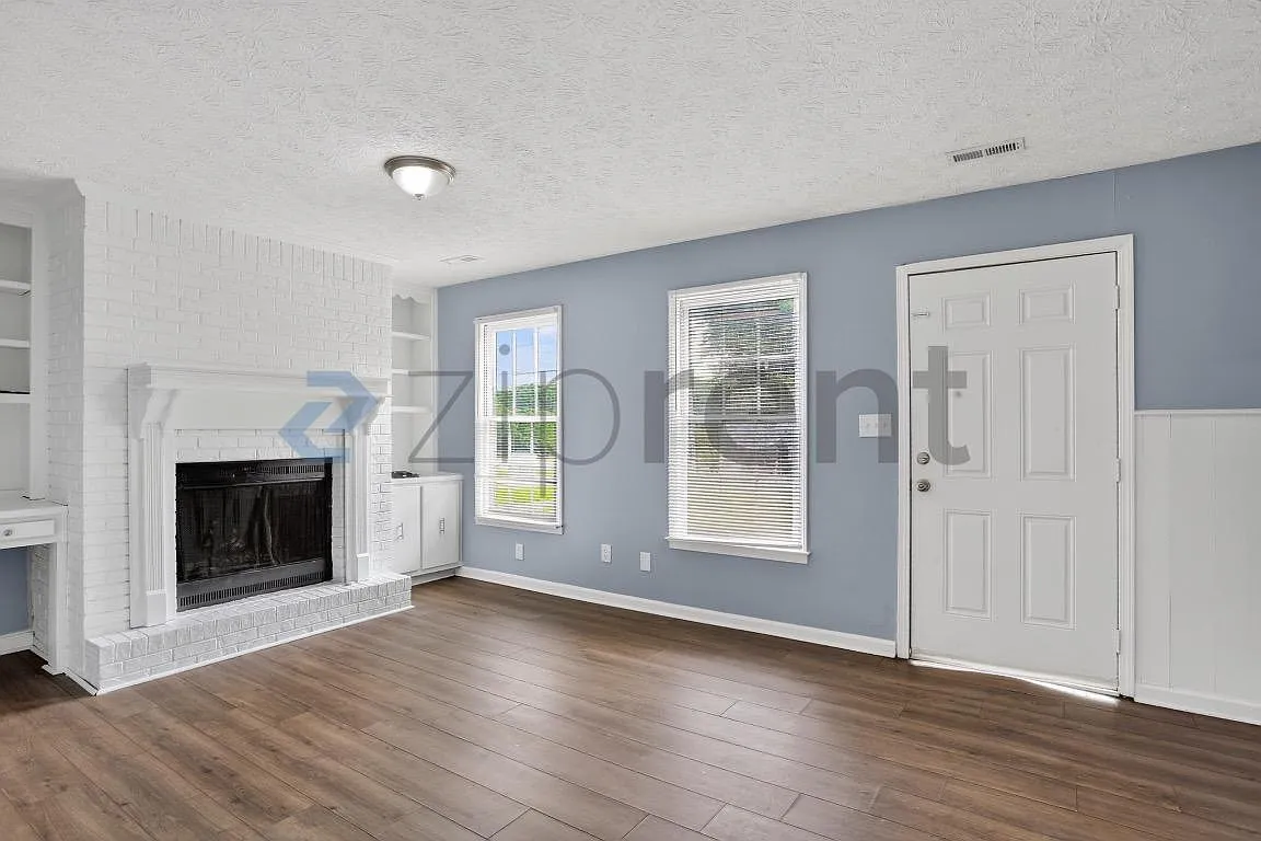 2 bed, 2.5 bath, 1300 sqft, $1,500 — Photo 1