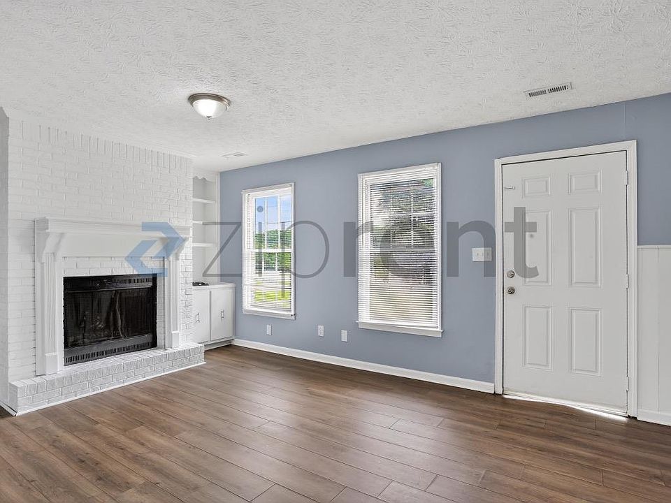 1st image of 131 Toby Springs Ln #131