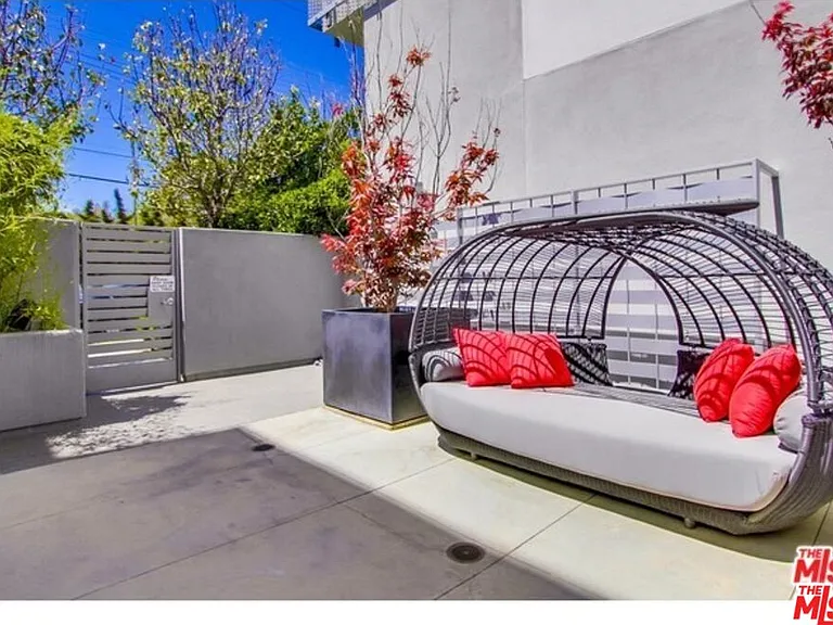 1700 Sawtelle #Penthouse 2 — Photo 9