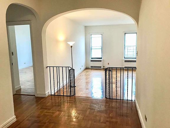 5th image of 4121 42nd St APT 6