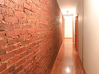 Rented by Rapid Realty Cobble Hill