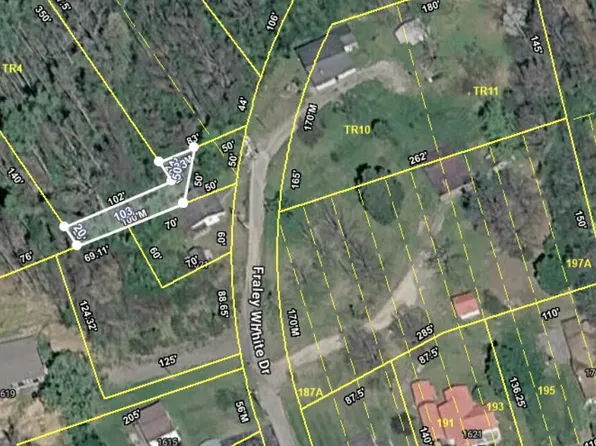 Hillside Dr, Elizabethton, TN 37643