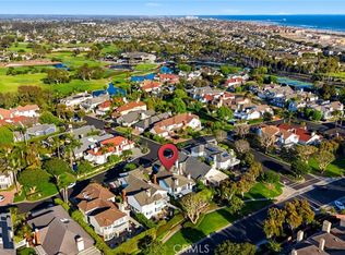 19545 Woodlands Dr, Huntington Beach, CA 92648