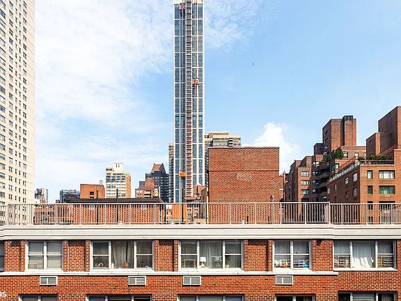 5th image of 420 E 55th St APT 12U