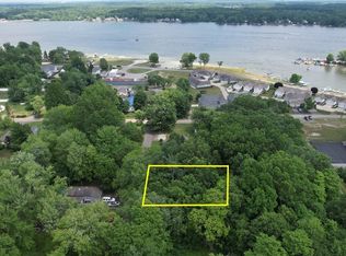 Warren Ave, Newton Falls, OH 44444