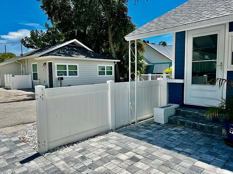 214 Alma Ct — Photo 38