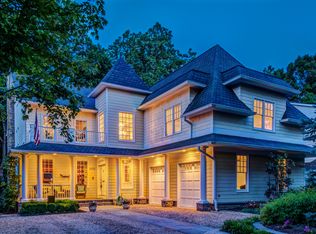 5605 Warwick Pl, Chevy Chase, MD 20815