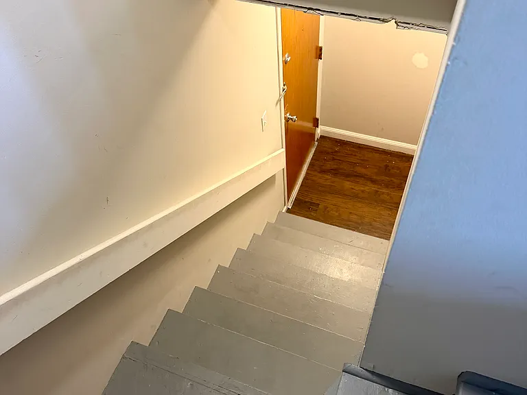 1054 S Kingshighway Blvd #R — Photo 16