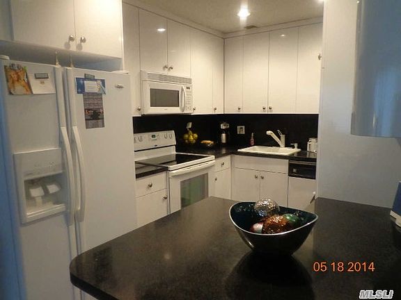 5th image of 16230 Powells Cove Blvd APT 2C