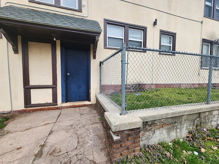 268 Sherman Ave #A44 — Photo 11