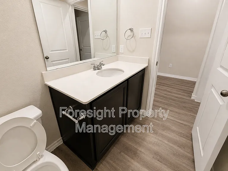 538 Concho St — Photo 5