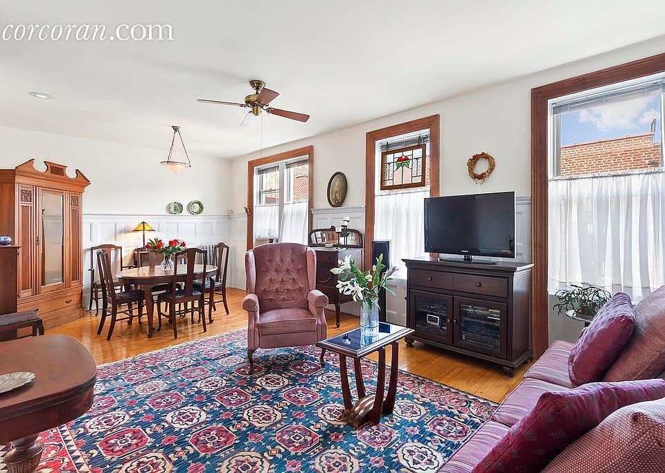 1st image of 523 W 52nd St