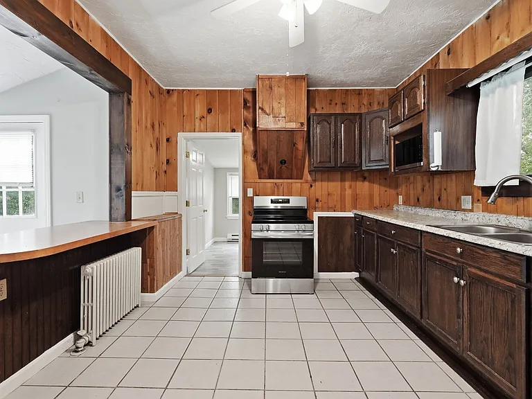 457 N Franklin St — Photo 3