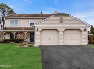 41 Bay Bridge Dr, Brick, NJ 08724