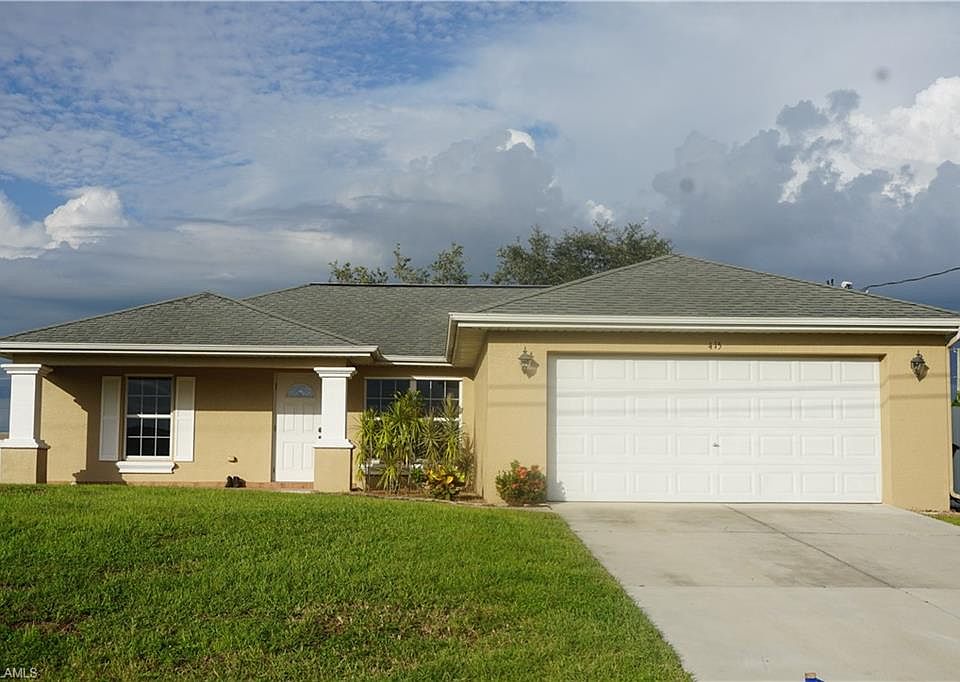 1st image of 415 NE Juanita Pl