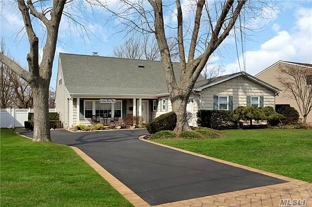 1st image of 58 Cedar Point Dr