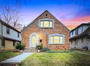 3832 S Austin St, Milwaukee, WI 53207