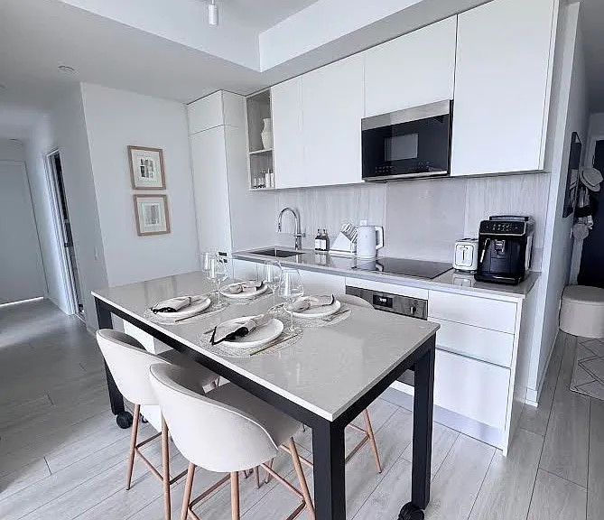 39 Mary St #1802 — Photo 5