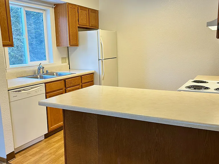 206 N Gill St #1 — Photo 3