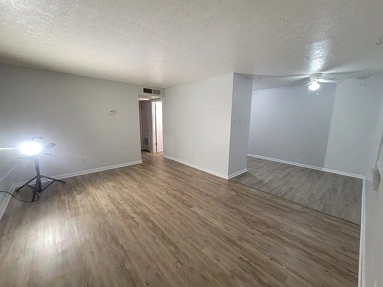 713 Mill St #1 — Photo 2