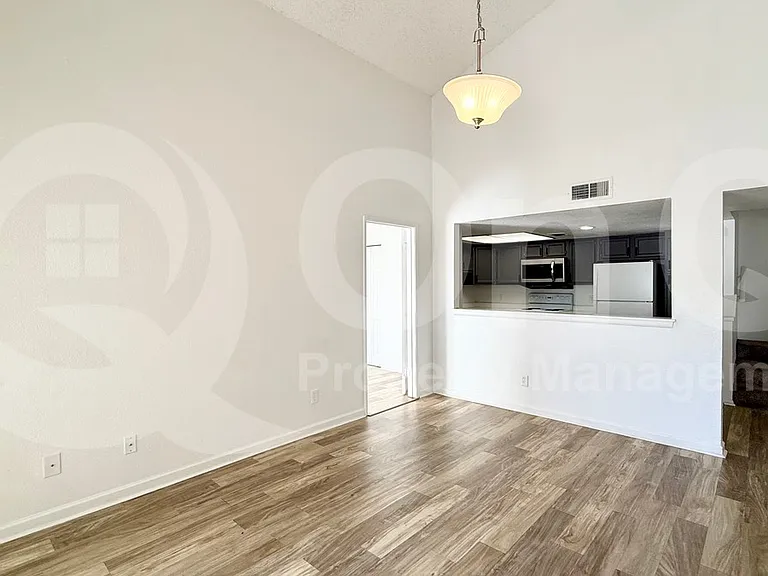 850 S River Dr #1084 — Photo 9