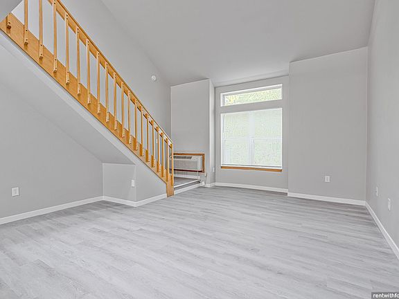5th image of 1418 Wayridge Dr #401