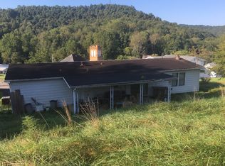 107 Jarvis Ln, Fairview, WV 26570