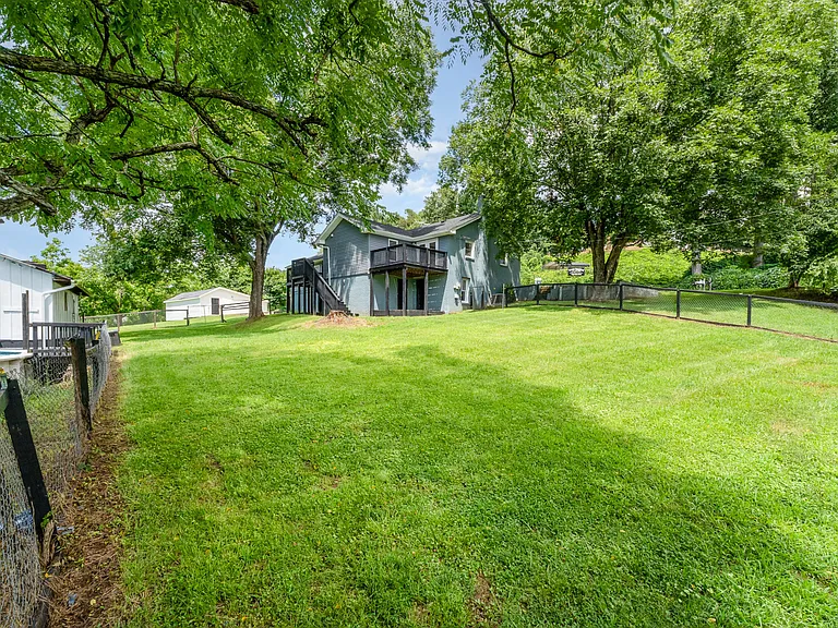 1164 Bradford Mountain Rd — Photo 25