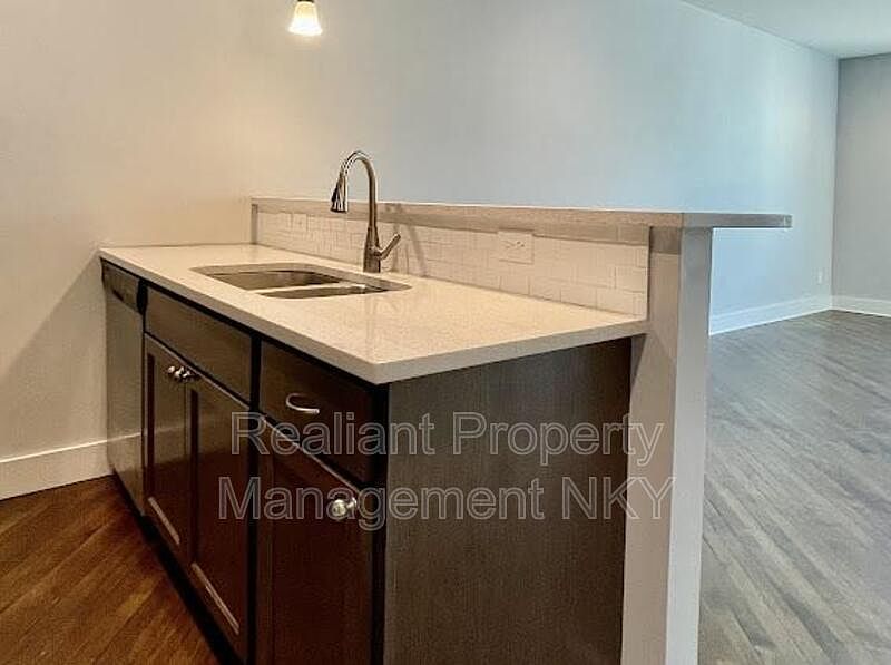 1st image of 811 Madison Ave #100