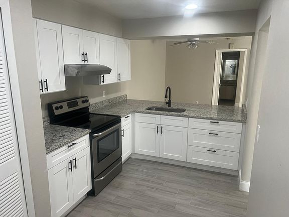 2nd image of 1512 Sophie Blvd