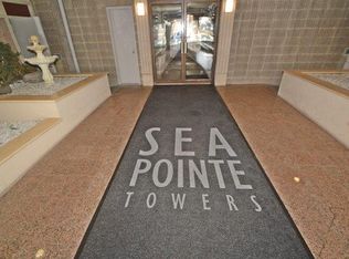 360 Shore Rd APT 5E, Long Beach, NY 11561