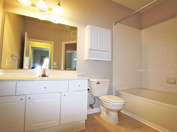 5th image of 4550 Strutfield Ln APT 2321