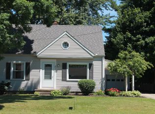 2157 Triplett Blvd, Akron, OH 44312