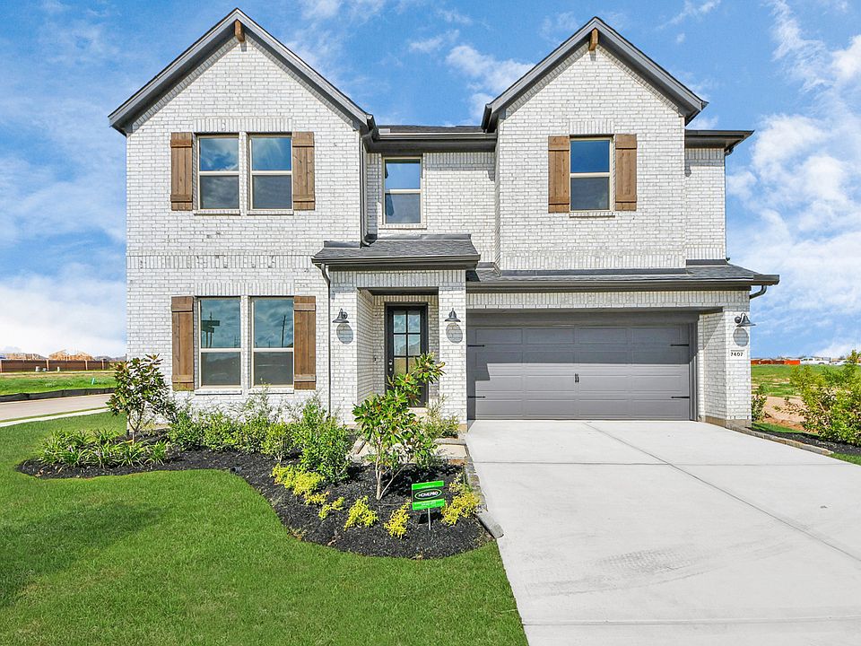 7407 Auburn Wheat Front Exterior