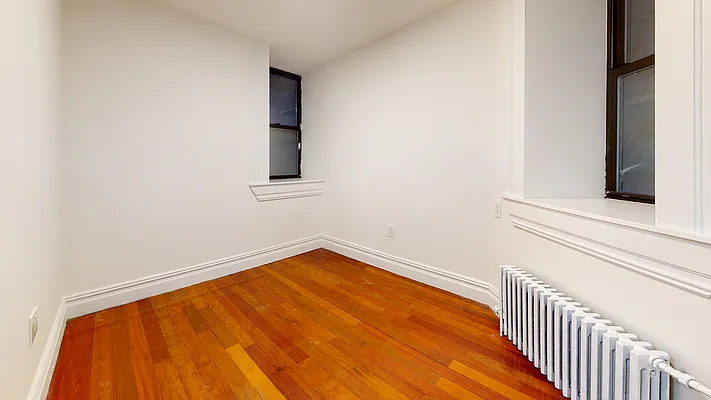 Rented by Bond New York | media 25