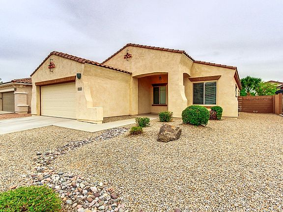 3rd image of 903 E Indian Wells Pl