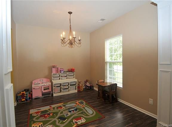 2nd image of 12420 Oakton Hunt Dr