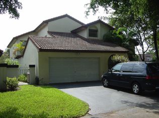 17333 NW 62nd Pl, Hialeah, FL 33015