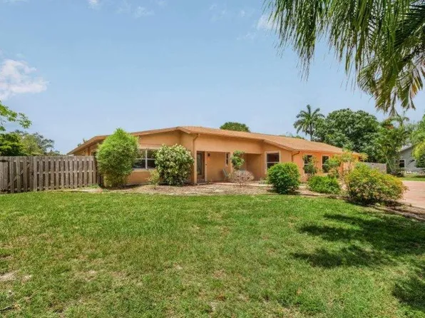 5730 Winkler Rd, Fort Myers, FL 33919