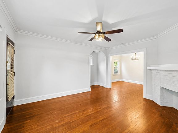 3rd image of 1256 Jackson Ave