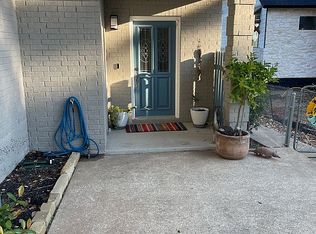 923 Paradise Ln, Montgomery, TX 77356